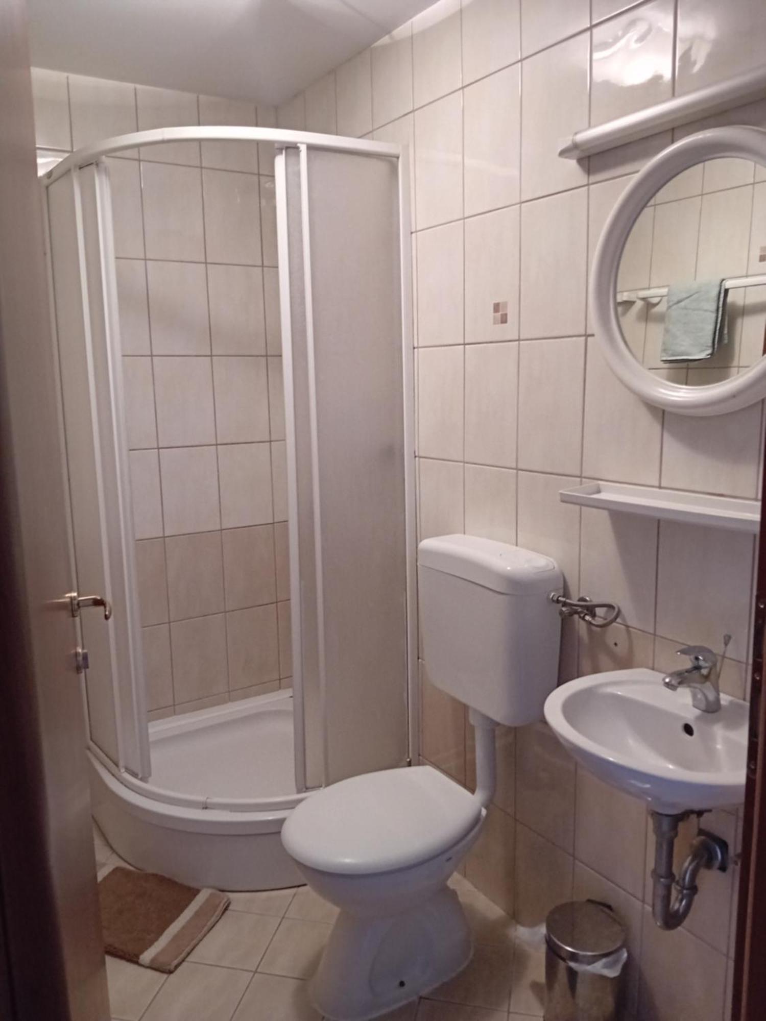 Vila Centar Требинье Экстерьер фото
